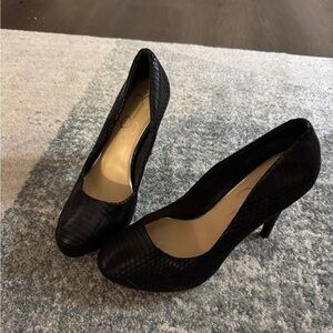 Black Jessica Simpson heels